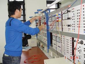 濟(jì)南學(xué)華教育 技術(shù)驅(qū)動(dòng)下的創(chuàng)新與發(fā)展